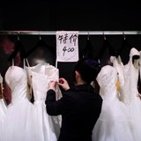 Trung Quốc: Tỉ lệ kết hôn giảm nghiêm trọng đe doạ ngành dịch vụ cưới hỏi