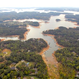 Bí ẩn hồ nước bị nguyền rủa ở Georgia, Mỹ