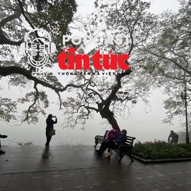 Hà Nội 'nháo nhác' vì sương mù, báo động ô nhiễm môi trường 